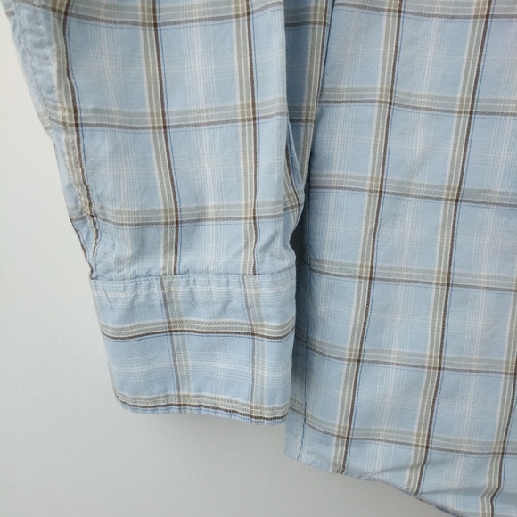 Eddie Bauer | XXL Lightweight Button Down - Picture 7 of 8